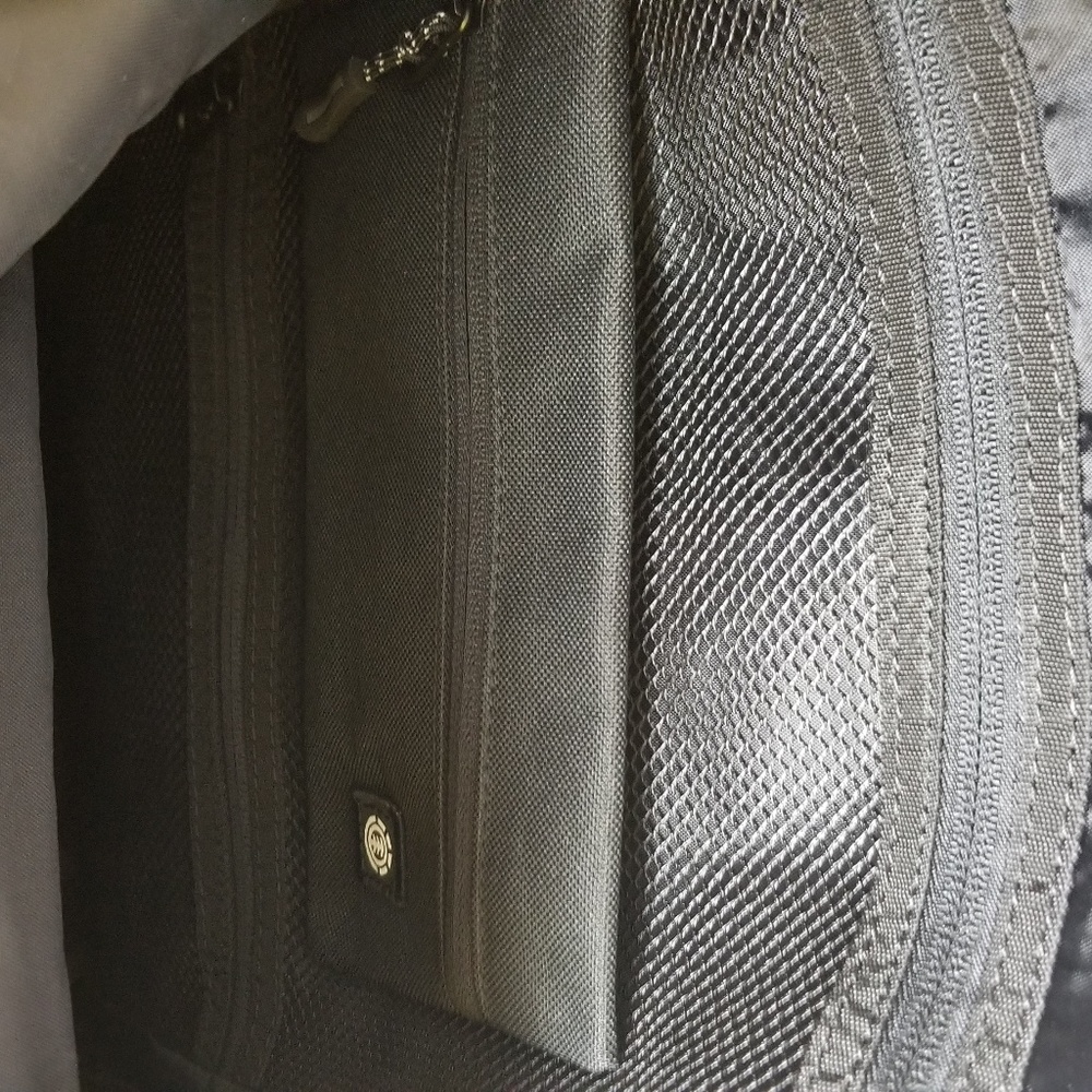 Element Camp Collection 30 liters Backpack New - Picture 8 of 8